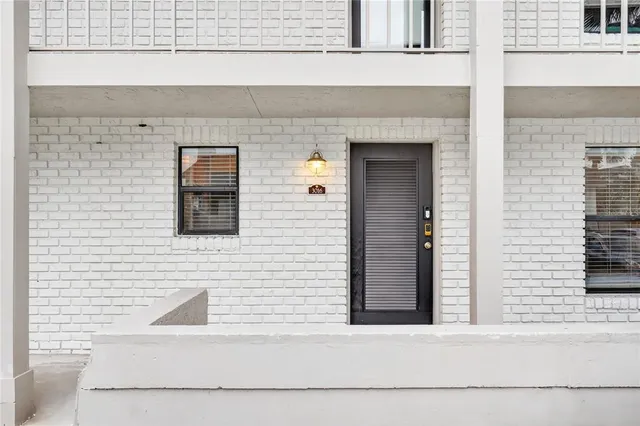 $289,999 | 3016 Plaza Terrace Drive, Unit 3016, Orlando, FL 32803