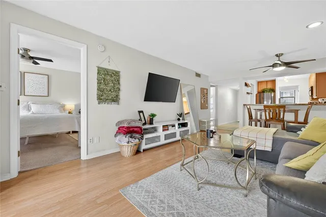 $289,999 | 3016 Plaza Terrace Drive, Unit 3016, Orlando, FL 32803