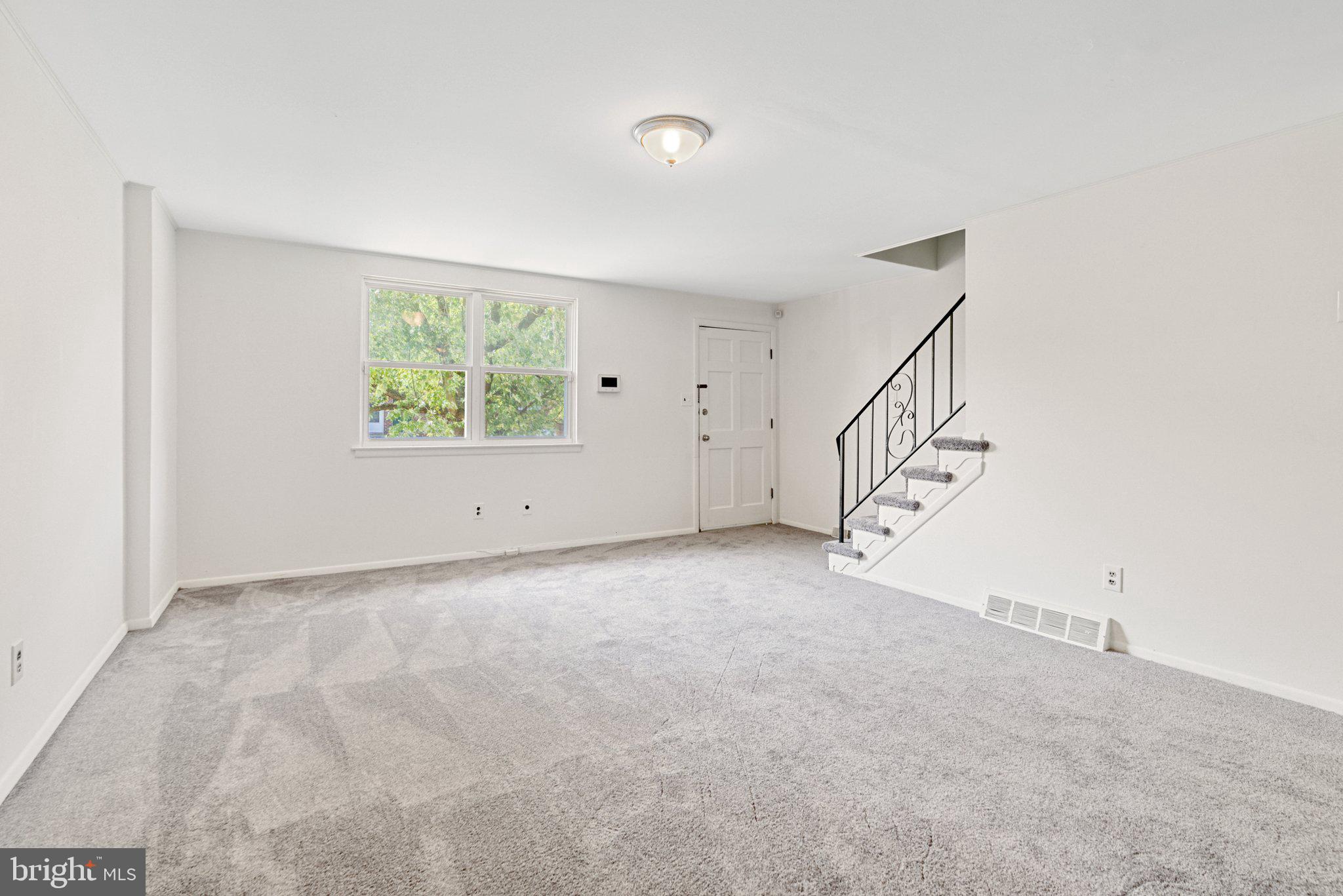 1339 Rainer Road Brookhaven, PA 19015 - Photo 4 of 35