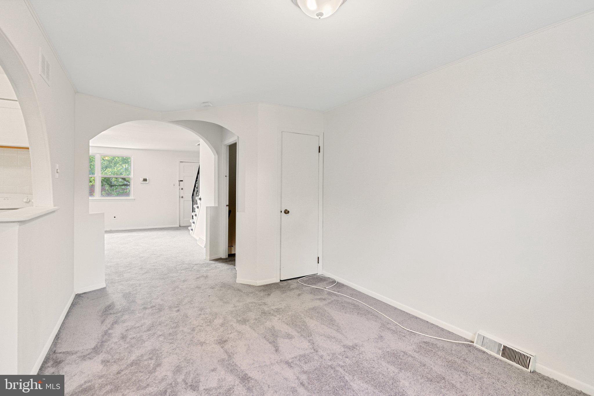 1339 Rainer Road Brookhaven, PA 19015 - Photo 8 of 35