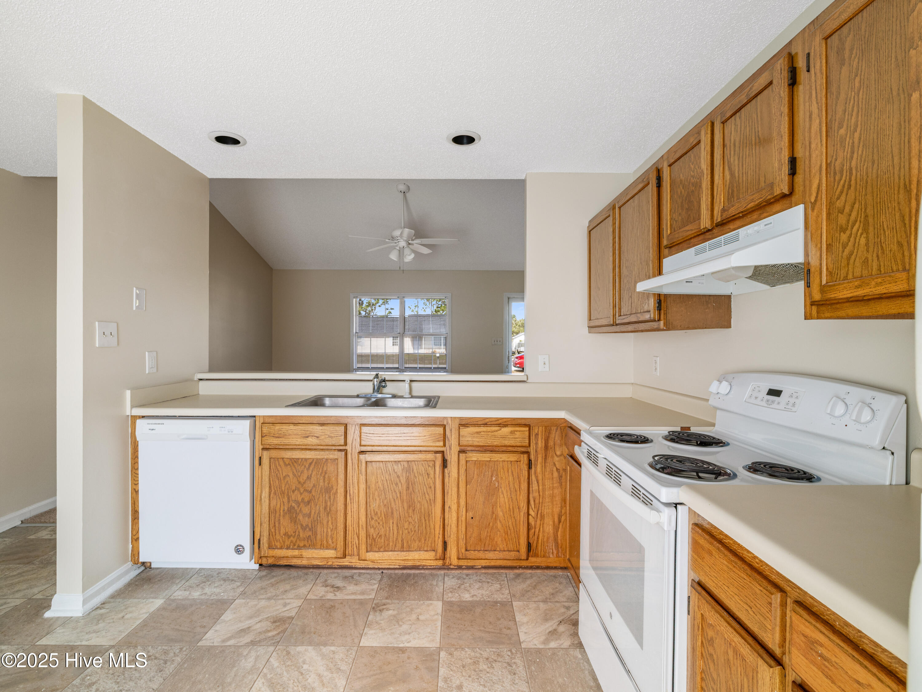 202 Dayrell Drive Hubert, NC 28539 - Photo 17 of 36 025A9079