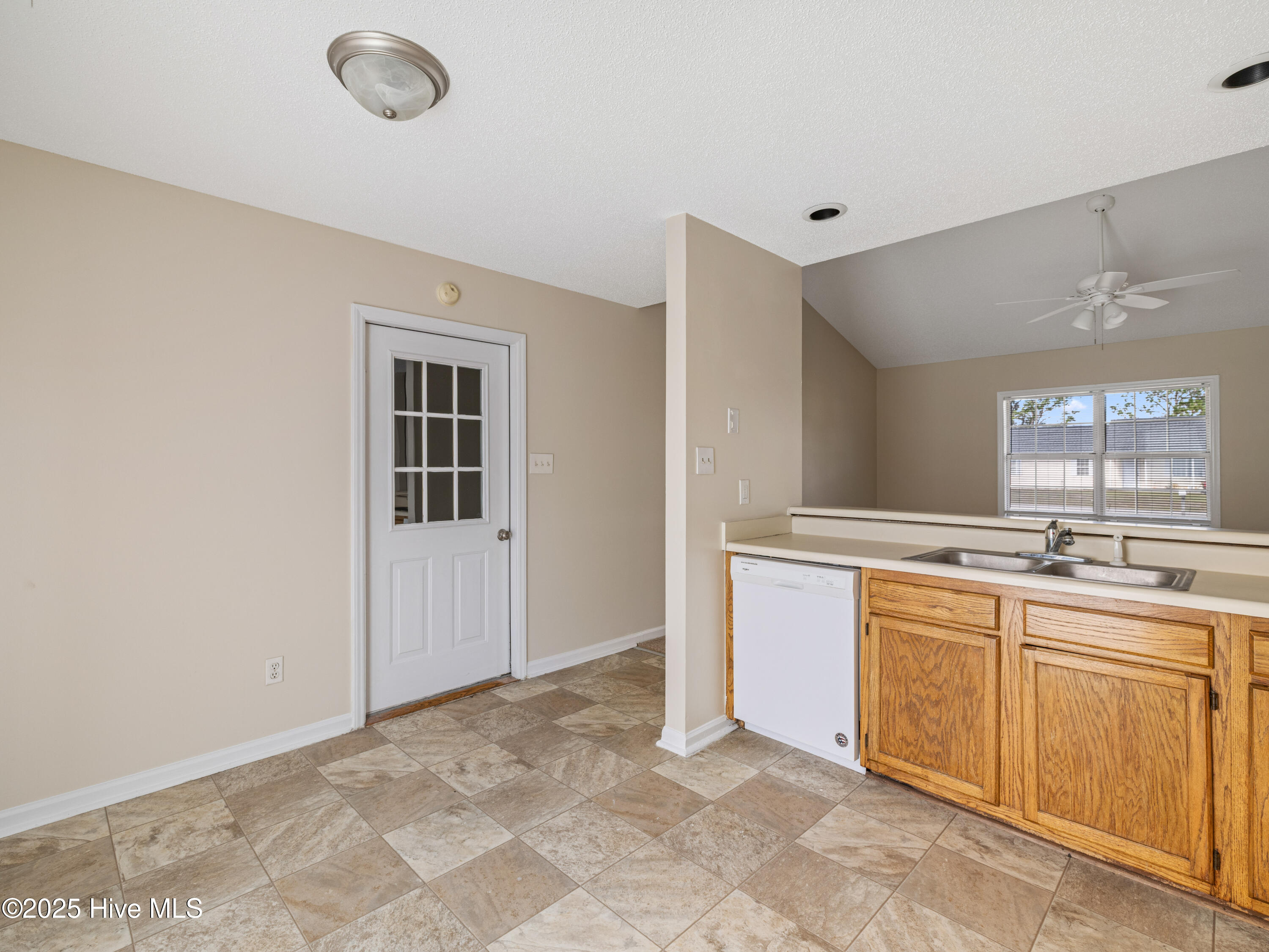 202 Dayrell Drive Hubert, NC 28539 - Photo 18 of 36 025A9082 (1)