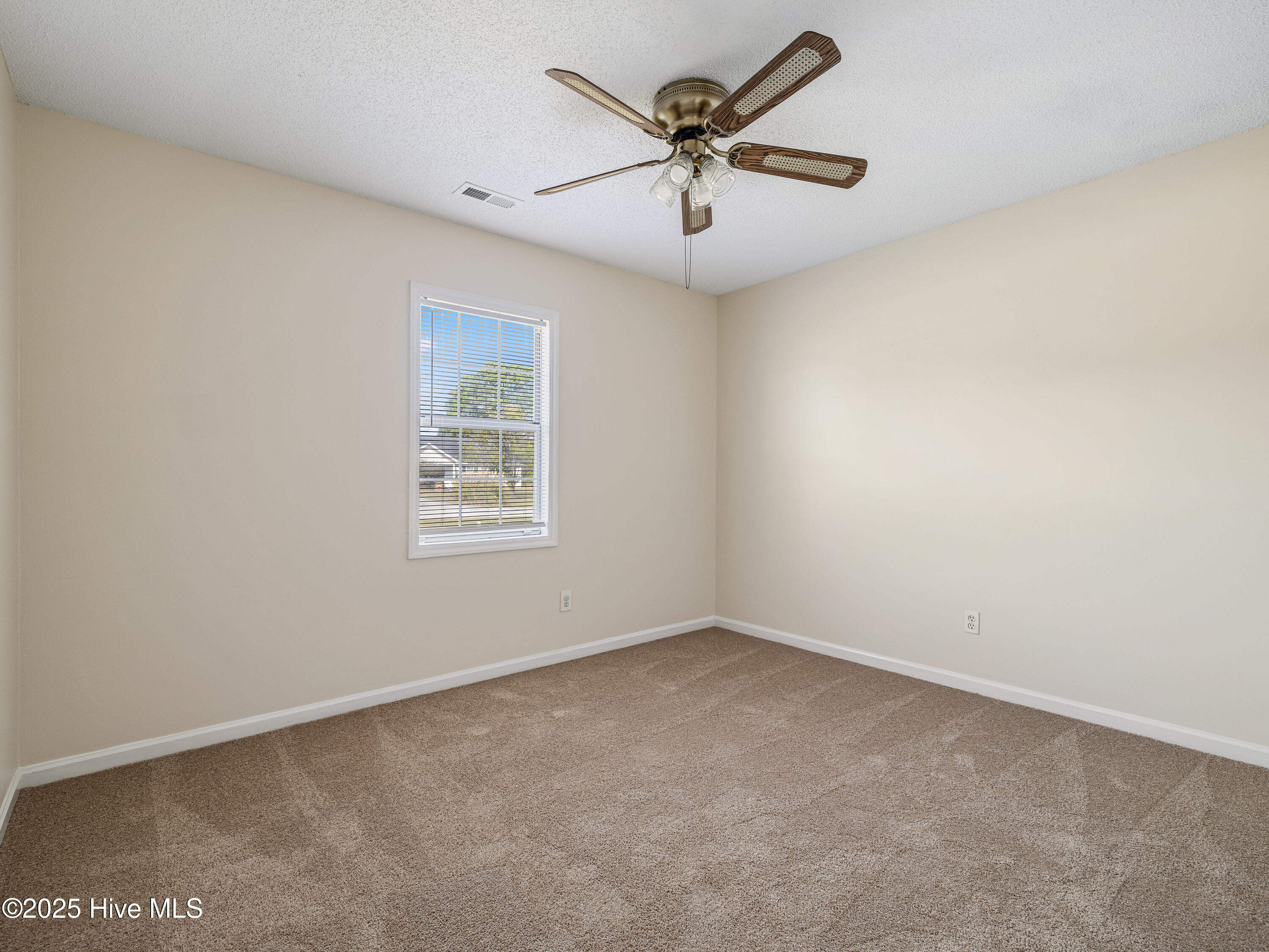 202 Dayrell Drive Hubert, NC 28539 - Photo 24 of 36 025A9100