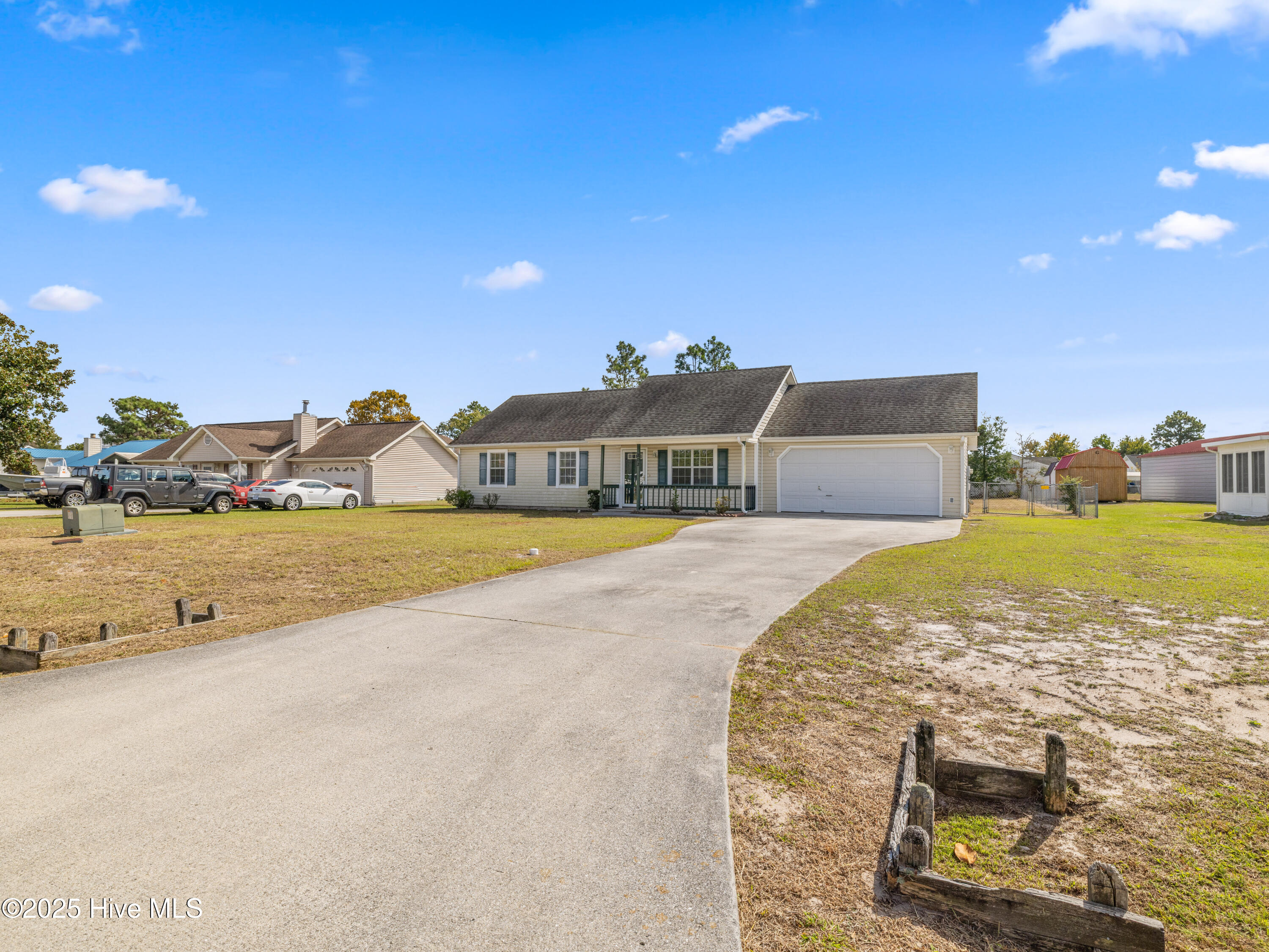 202 Dayrell Drive Hubert, NC 28539 - Photo 3 of 36 025A9027