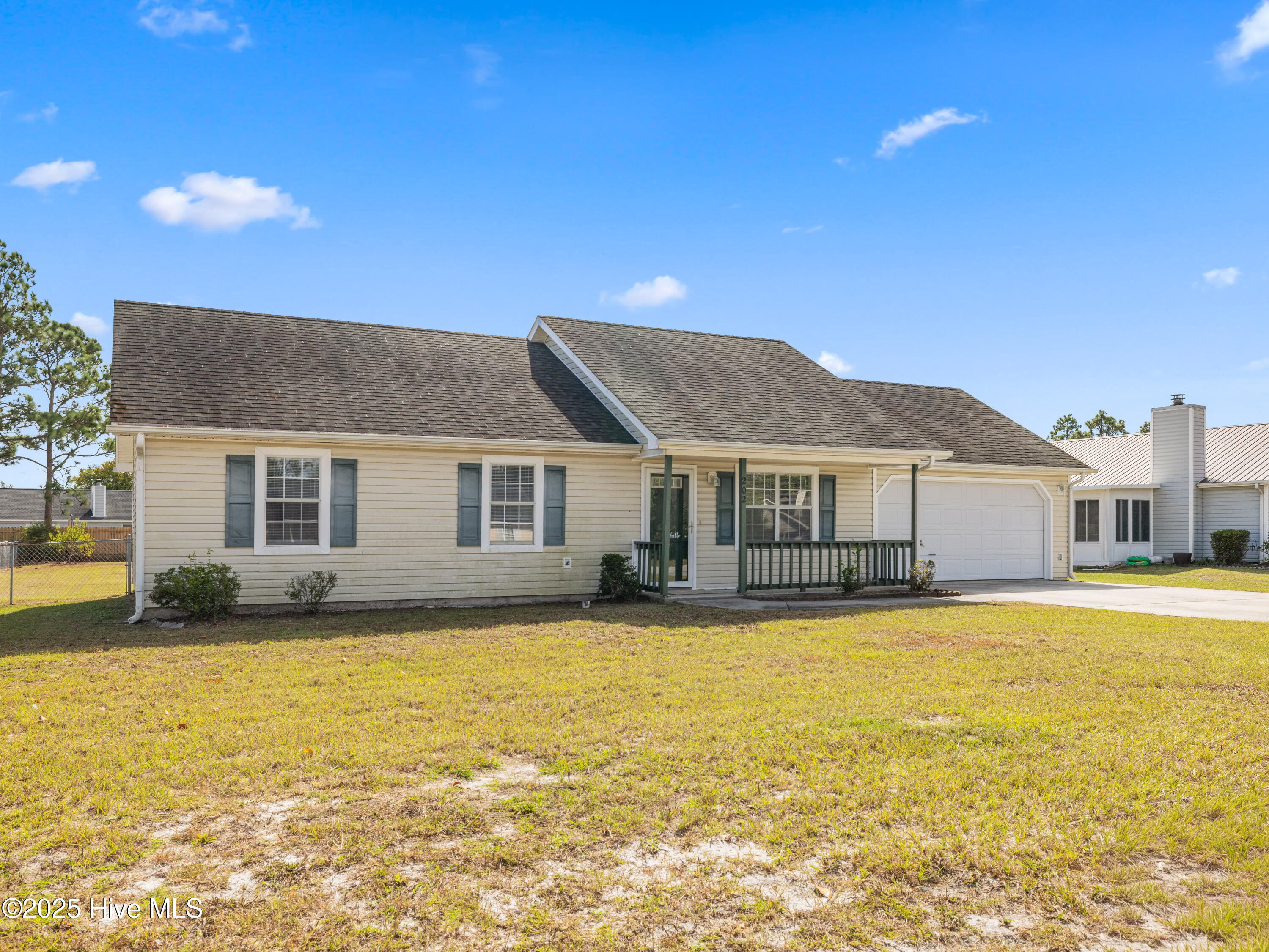 202 Dayrell Drive Hubert, NC 28539 - Photo 5 of 36 025A9033