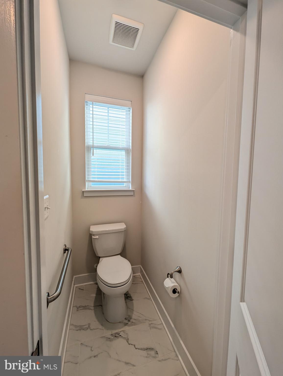 52 Tulip Tree Way Gettysburg, PA 17325 - Photo 17 of 24 a bathroom with a toilet