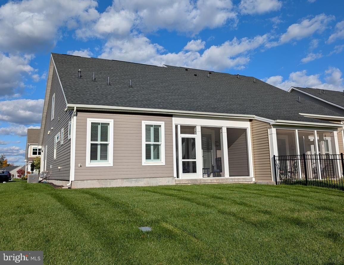 52 Tulip Tree Way Gettysburg, PA 17325 - Photo 3 of 24 front view of a house with a yard