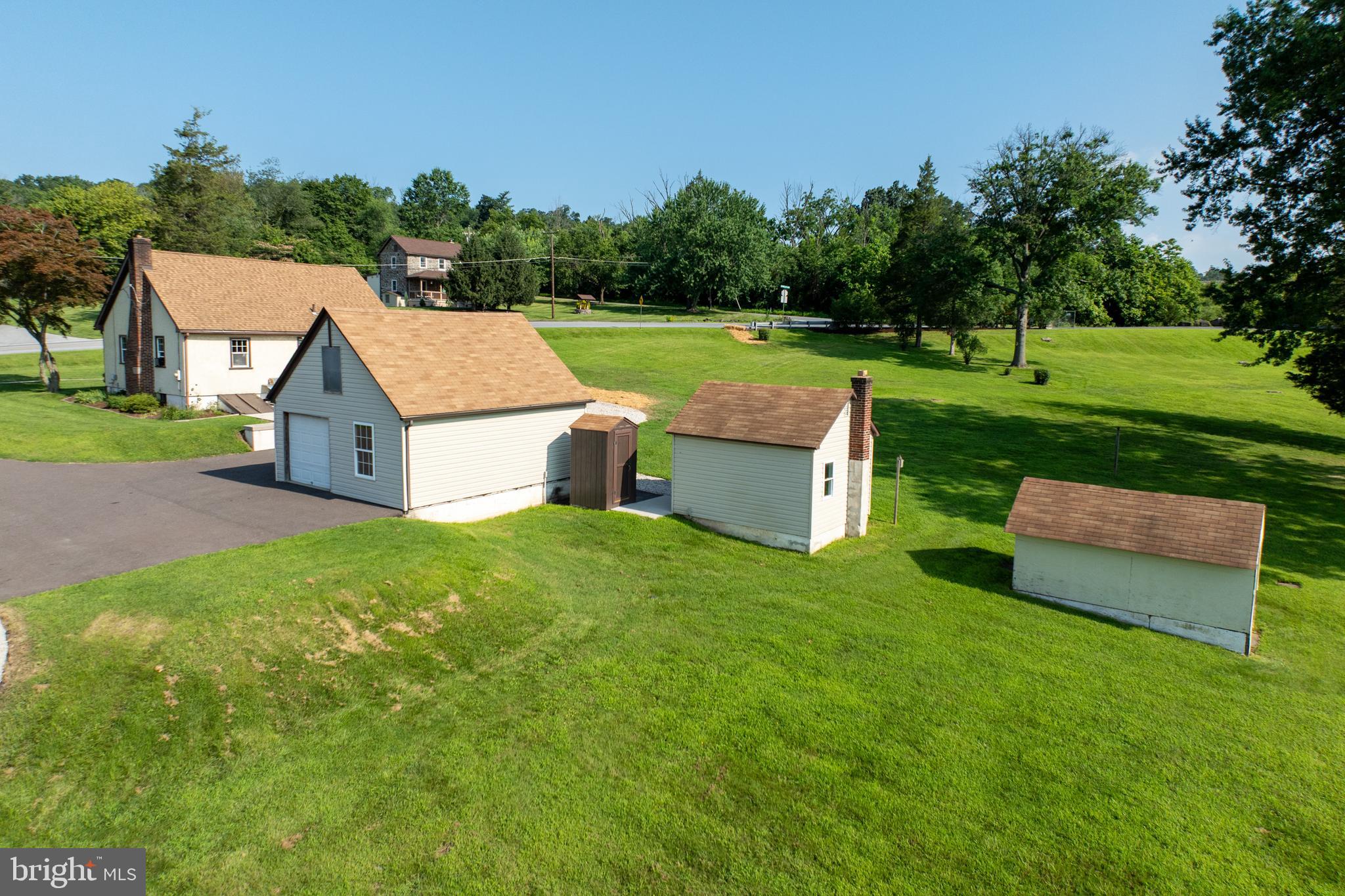 131 Squirrel Hollow Road Douglassville, PA 19518 - Photo 25 of 63 exterior