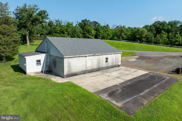 $574,900 | 131 Squirrel Hollow Road, Douglassville, PA 19518