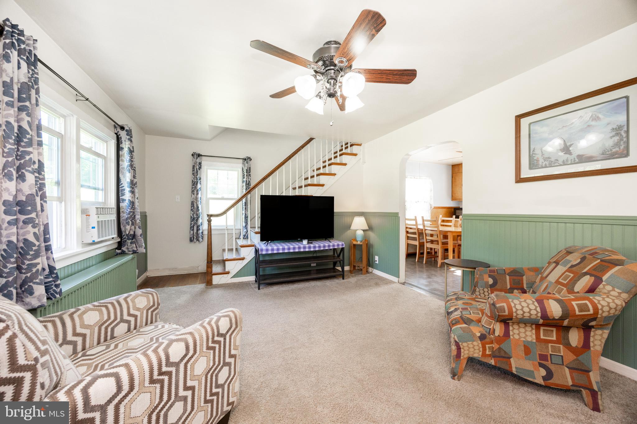 131 Squirrel Hollow Road Douglassville, PA 19518 - Photo 8 of 63 Living room