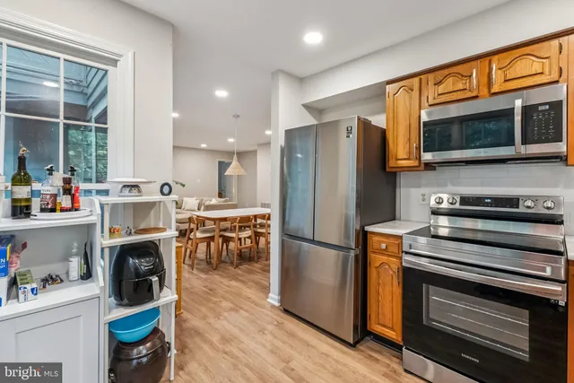 $400,000 | 1403 Church Hill Place, Reston, VA 20194