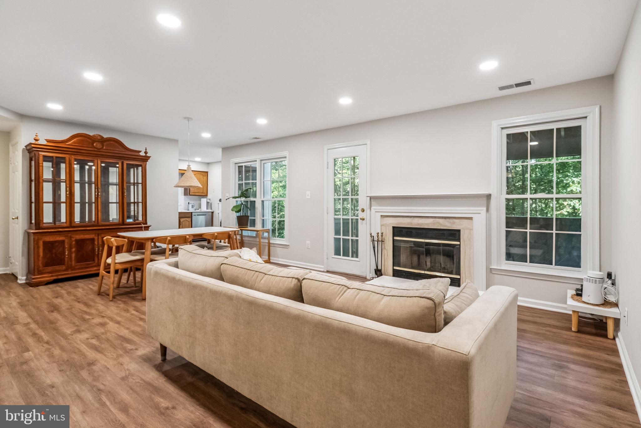 1403 Church Hill Place Reston, VA 20194 - Photo 19 of 28