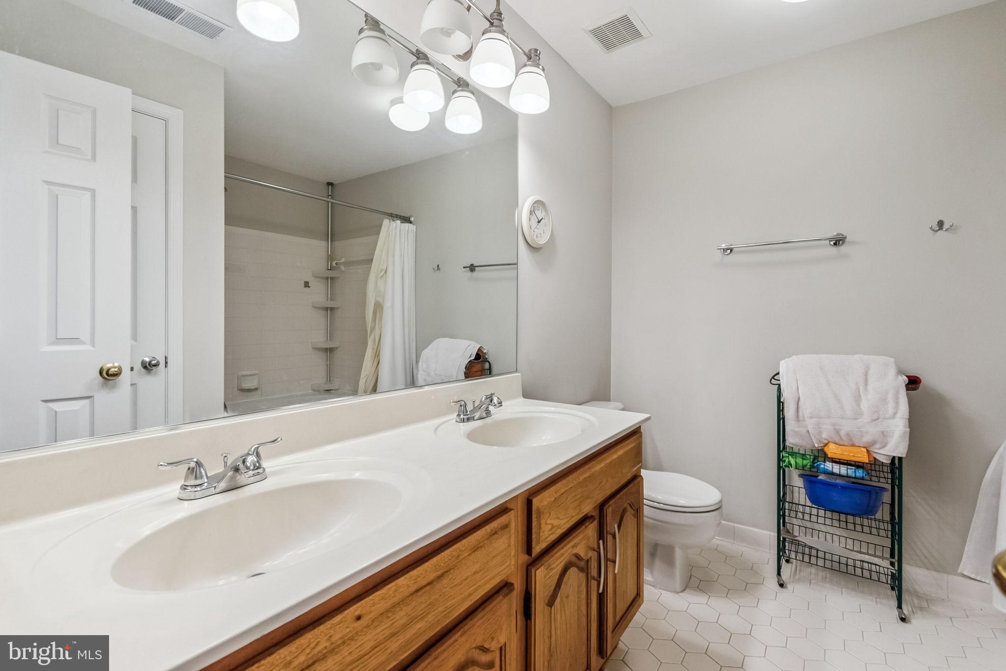 1403 Church Hill Place Reston, VA 20194 - Photo 24 of 28