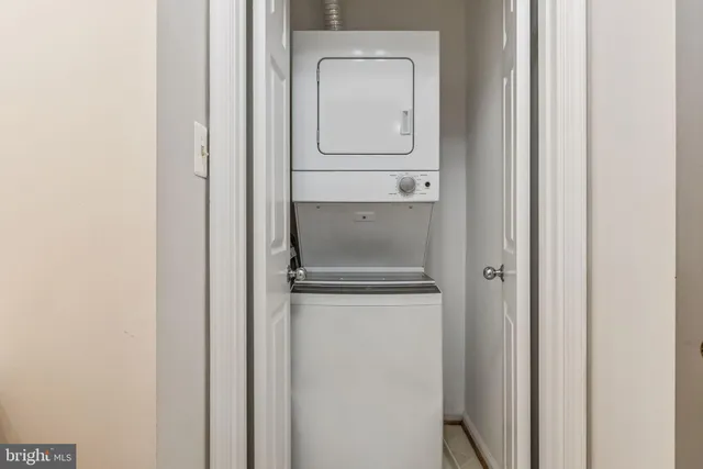 $400,000 | 1403 Church Hill Place, Reston, VA 20194