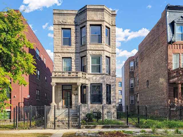 $975,000 | 5319 South Maryland Avenue, Chicago, IL 60615