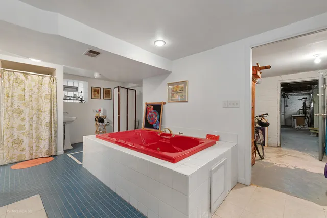 $975,000 | 5319 South Maryland Avenue, Chicago, IL 60615