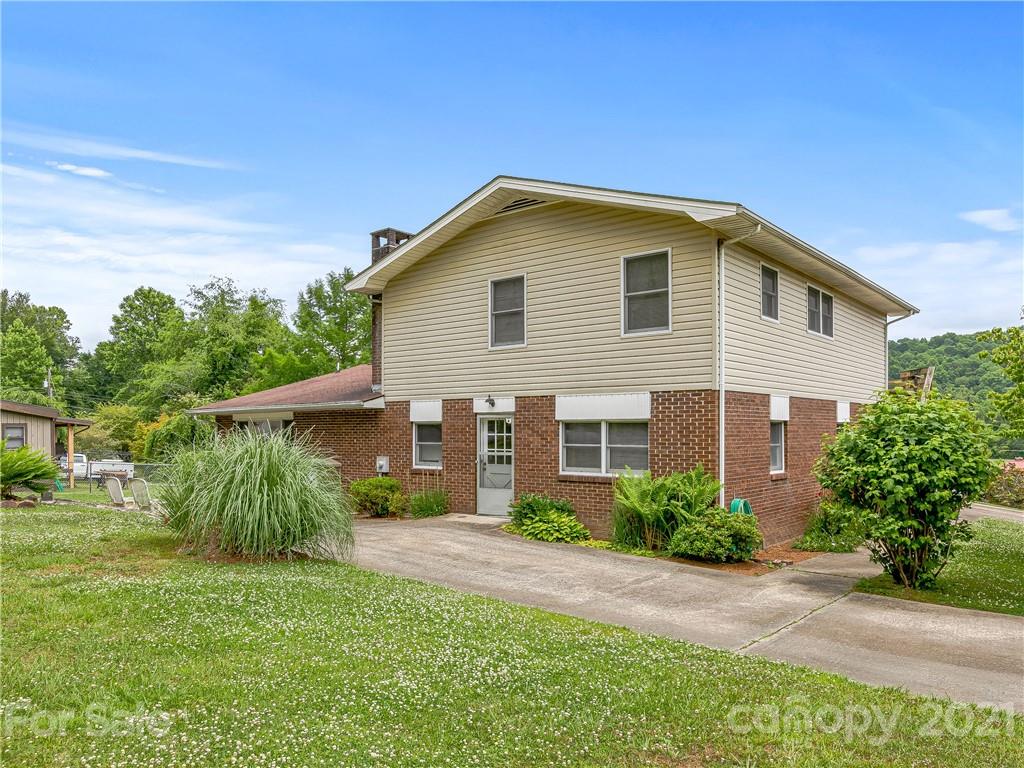 56 Galloway Road Brevard, NC 28712 - Photo 1 of 23 Gallery Image 1