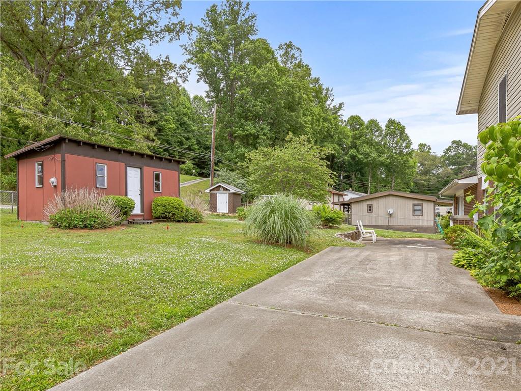 56 Galloway Road Brevard, NC 28712 - Photo 2 of 23 Gallery Image 2