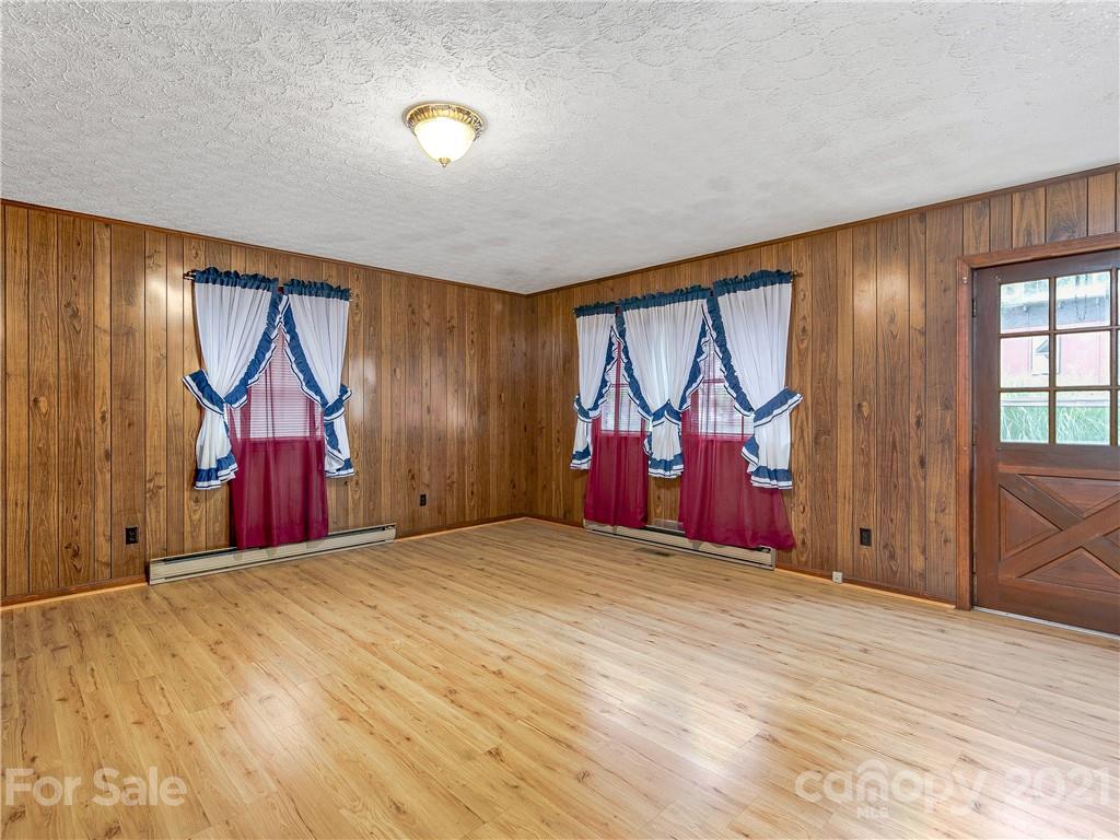 56 Galloway Road Brevard, NC 28712 - Photo 11 of 23 Gallery Image 11