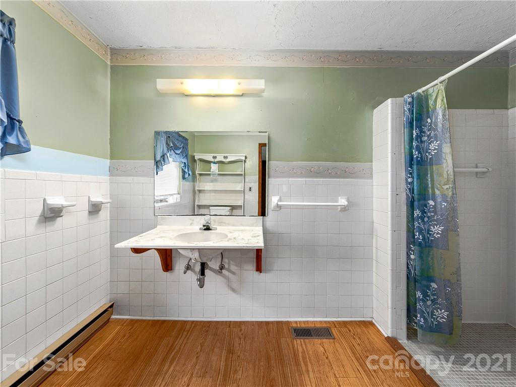 56 Galloway Road Brevard, NC 28712 - Photo 12 of 23 Gallery Image 12