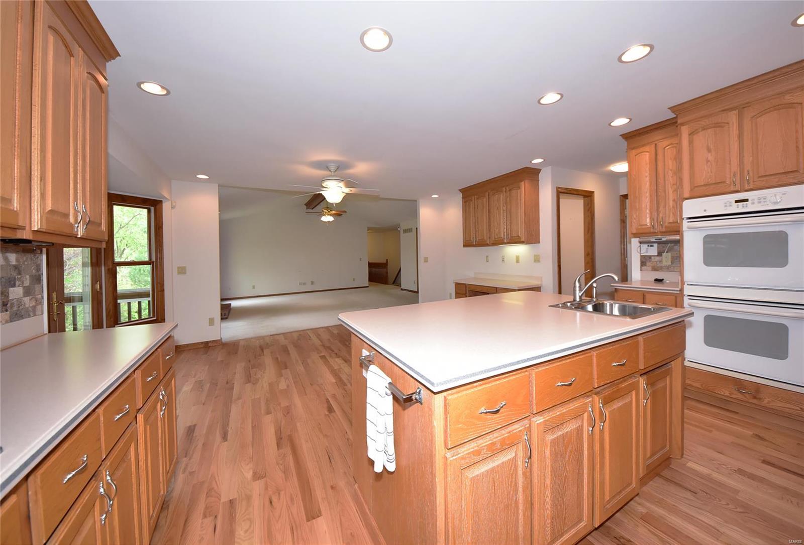 418 Old Colony Road Defiance, MO 63341 - Photo 16 of 85 Gallery Image 16