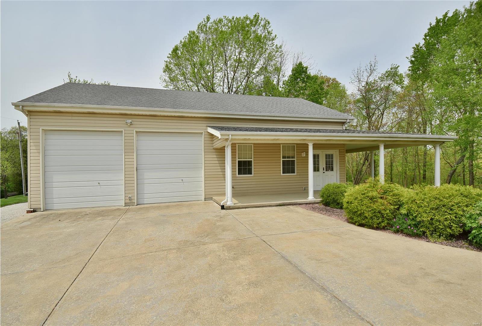 418 Old Colony Road Defiance, MO 63341 - Photo 45 of 85 Gallery Image 45