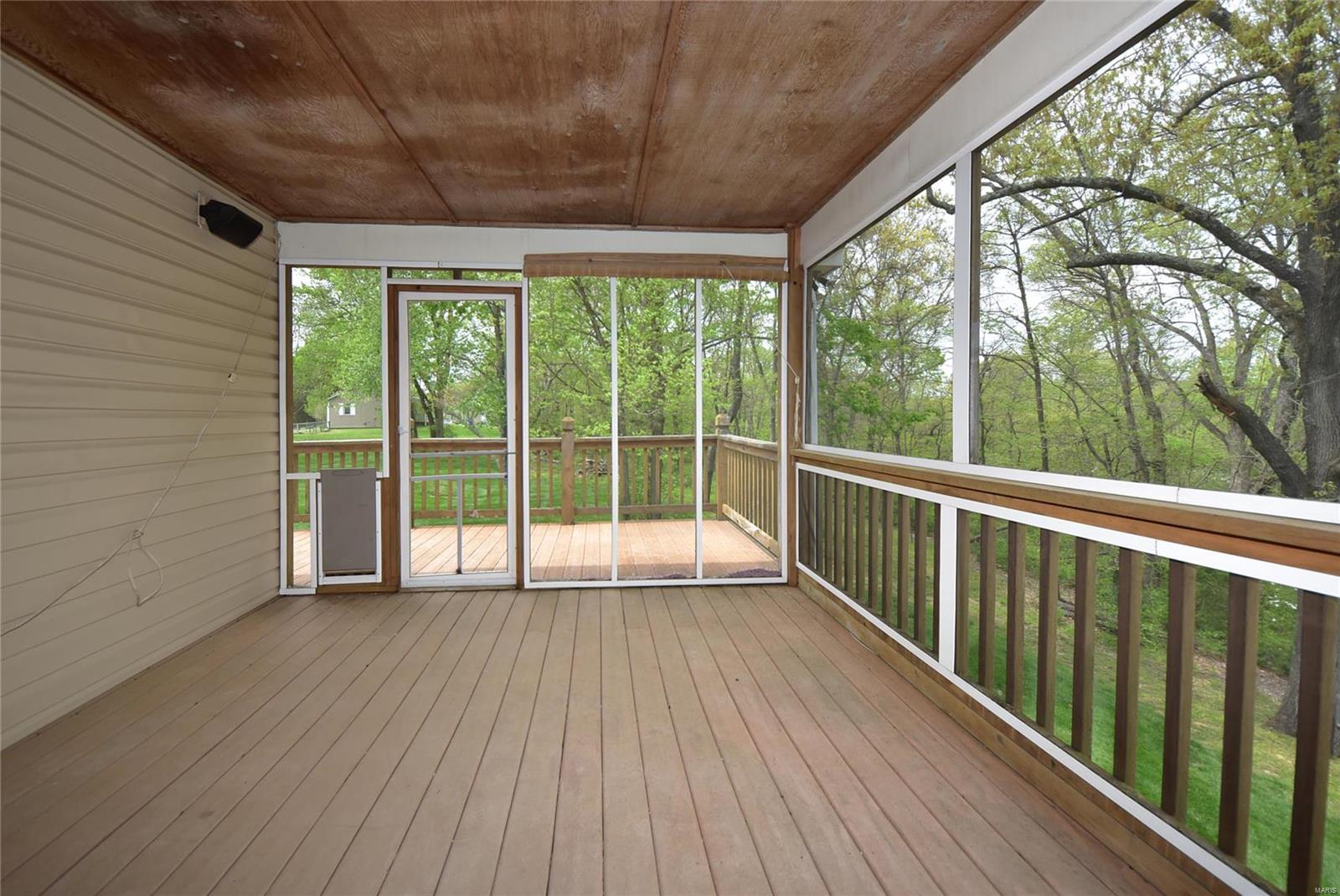 418 Old Colony Road Defiance, MO 63341 - Photo 6 of 85 Gallery Image 6