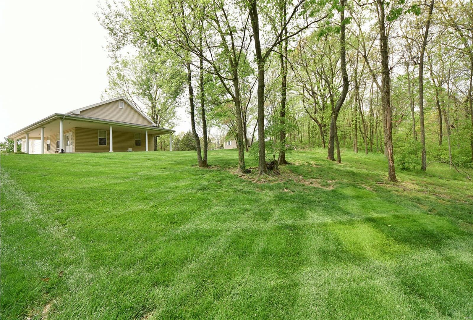 418 Old Colony Road Defiance, MO 63341 - Photo 66 of 85 Gallery Image 66