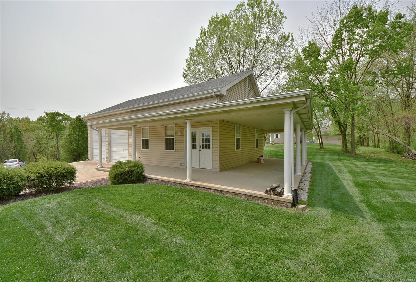 418 Old Colony Road Defiance, MO 63341 - Photo 68 of 85 Gallery Image 68