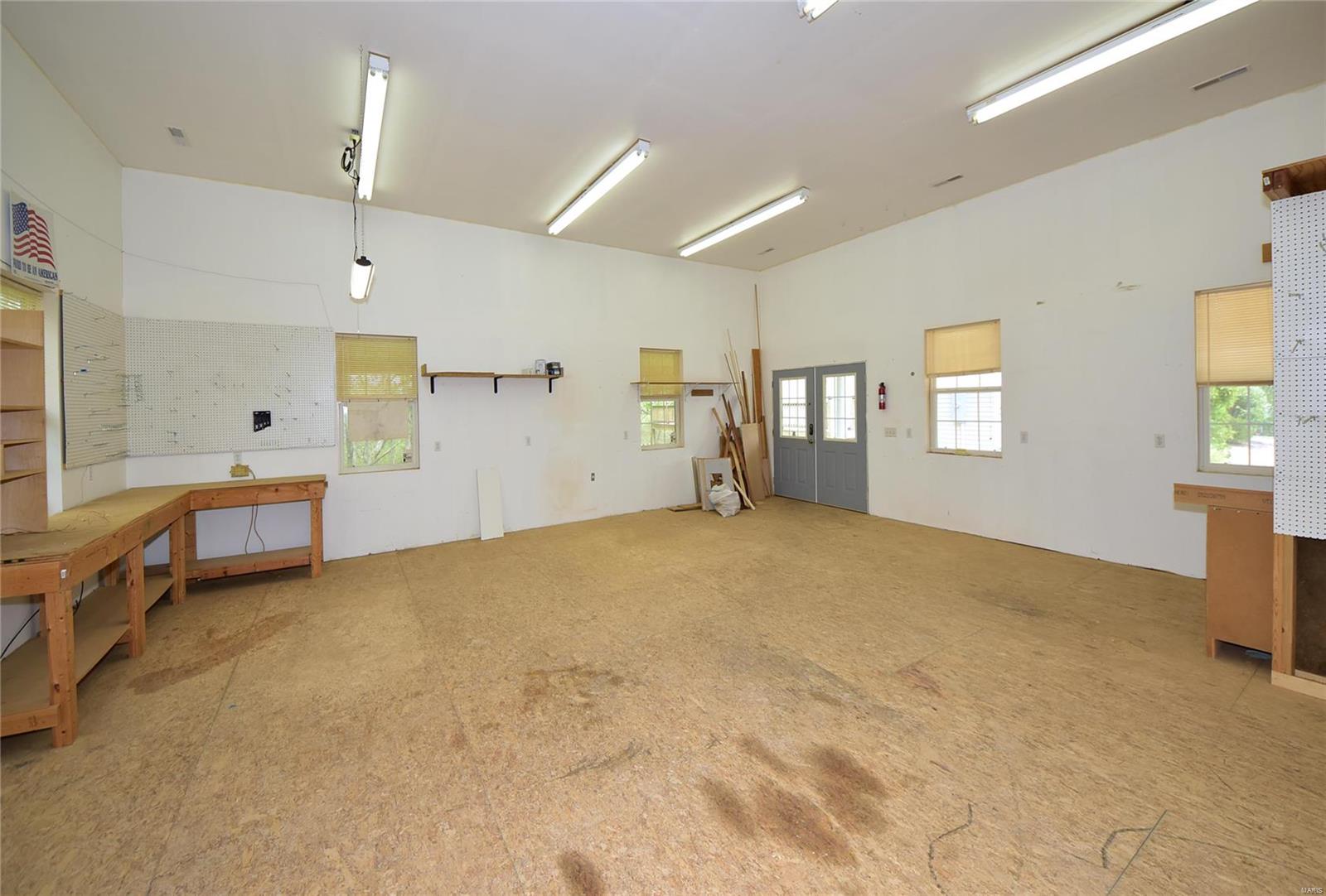 418 Old Colony Road Defiance, MO 63341 - Photo 80 of 85 Gallery Image 80