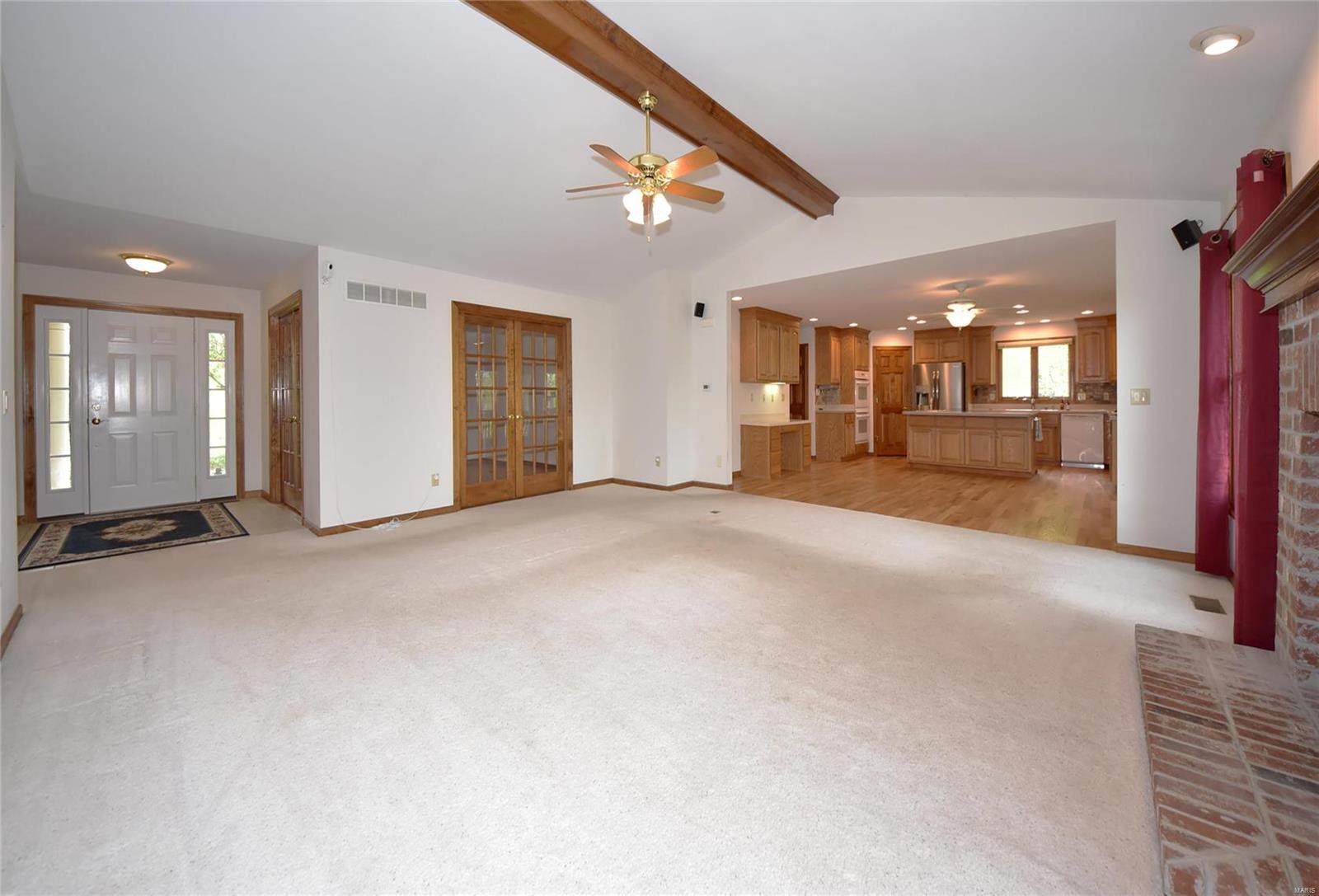 418 Old Colony Road Defiance, MO 63341 - Photo 9 of 85 Gallery Image 9
