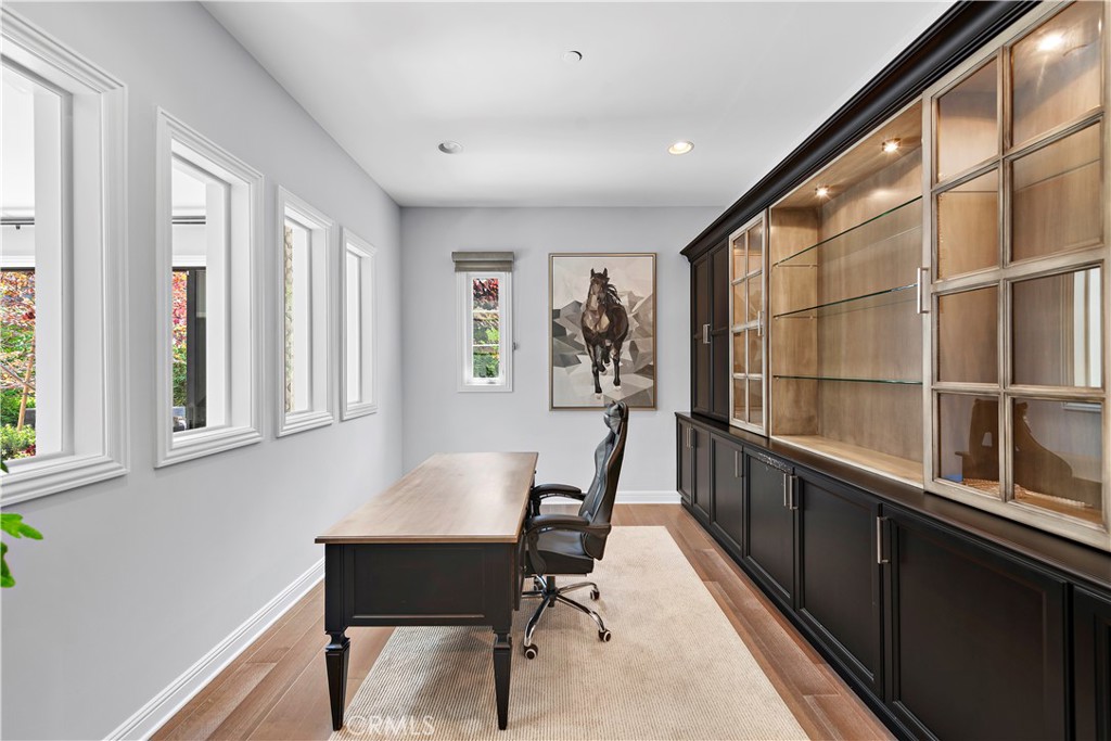 102 Orchid Terrace Irvine, CA 92618 - Photo 5 of 20