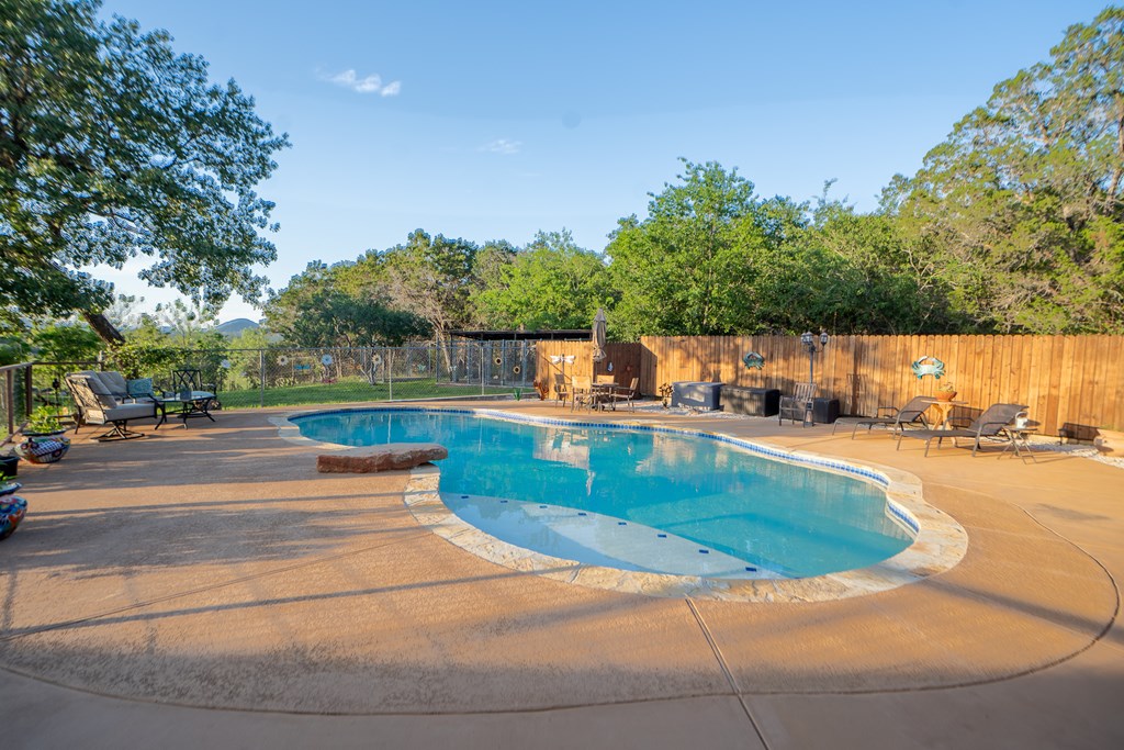 3273 Privilege Creek Road Pipe Creek, TX 78063 - Photo 37 of 58