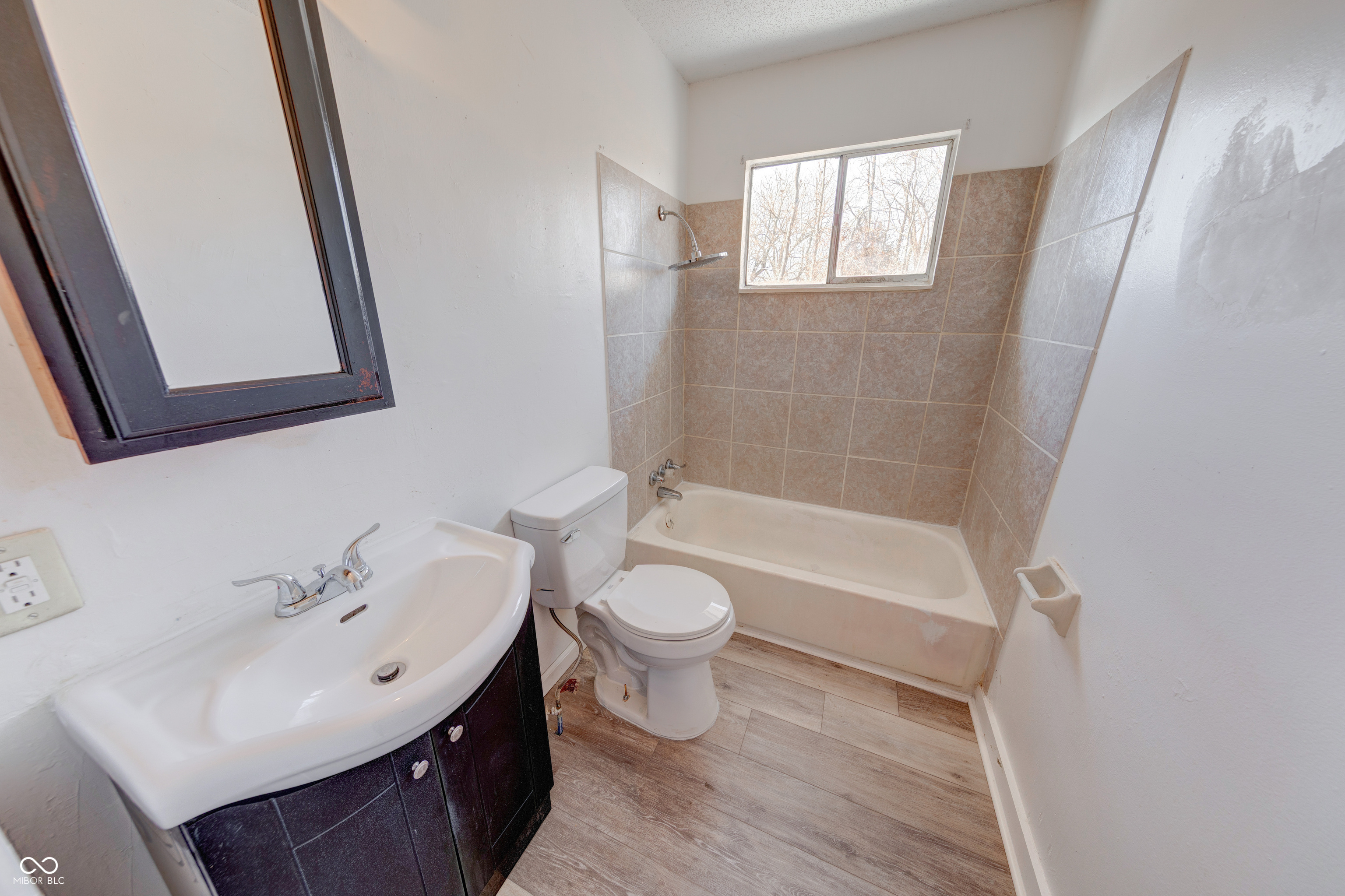 5660 East 34th Street Indianapolis, IN 46218 - Photo 13 of 24