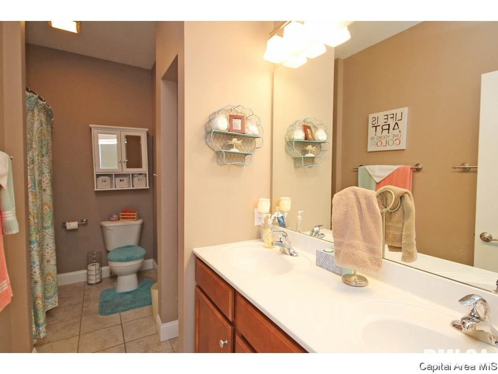 4890 Leah Drive Springfield, IL 62711 - Photo 8 of 28 Gallery Image 8