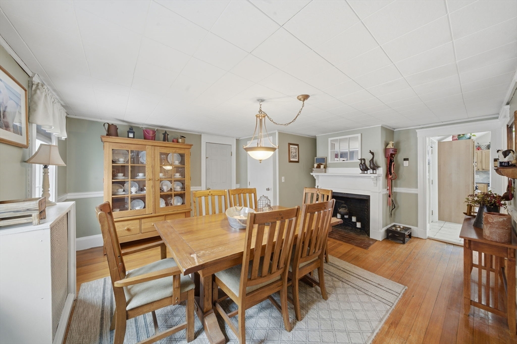 136 Bedford Road Woburn, MA 01801 - Photo 11 of 41
