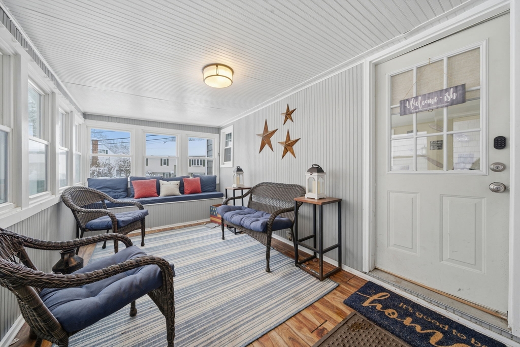 136 Bedford Road Woburn, MA 01801 - Photo 9 of 41