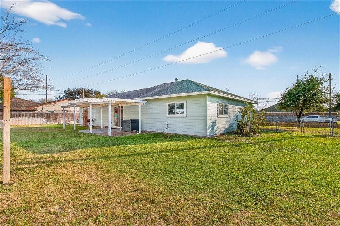 850 Purdue Road Corpus Christi, TX 78418 - Photo 34 of 39 a view of a house with a backyard