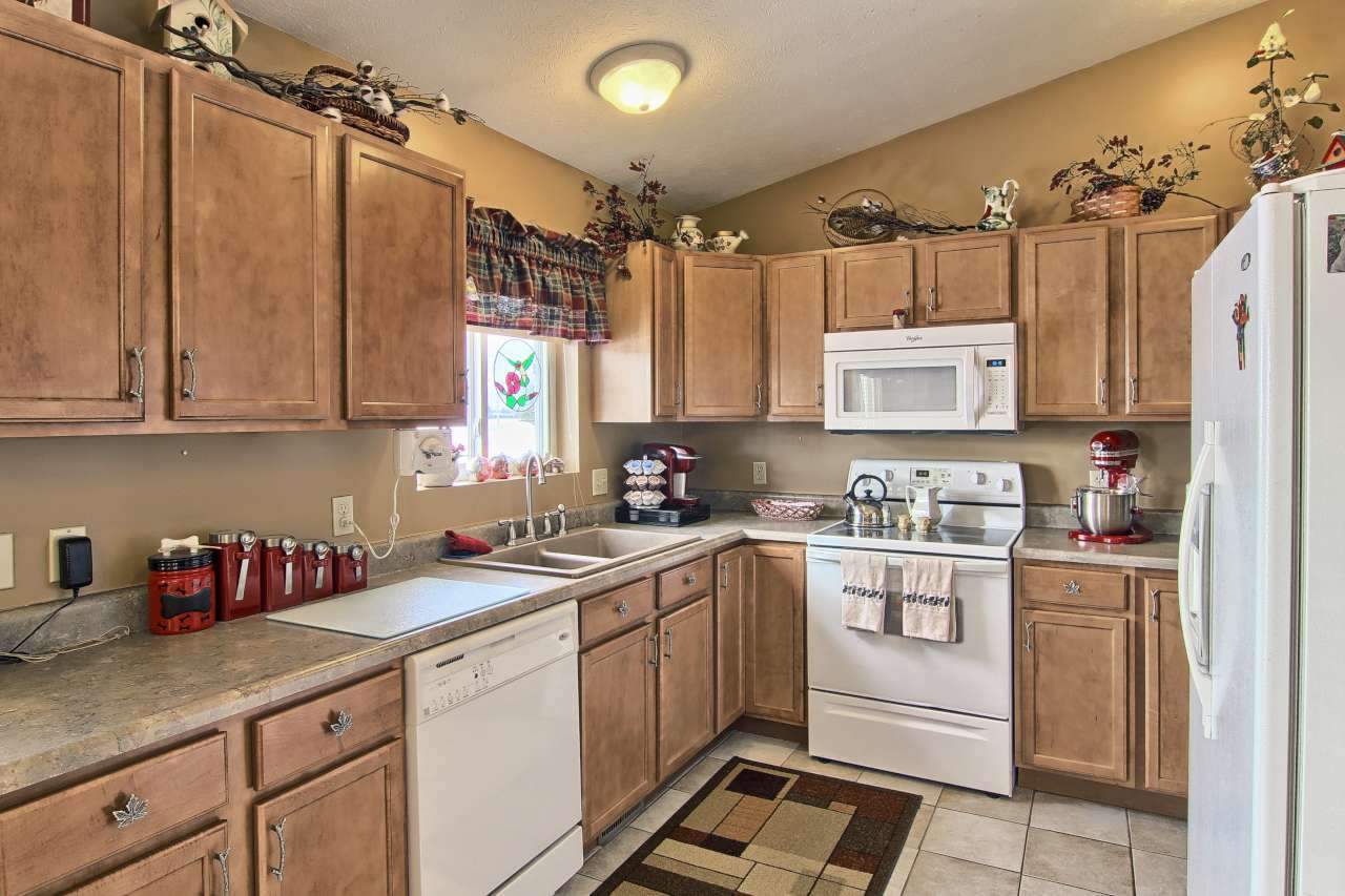 6777 West County Line Road Buckley, MI 49620 - Photo 4 of 53 1810386-23.JPG