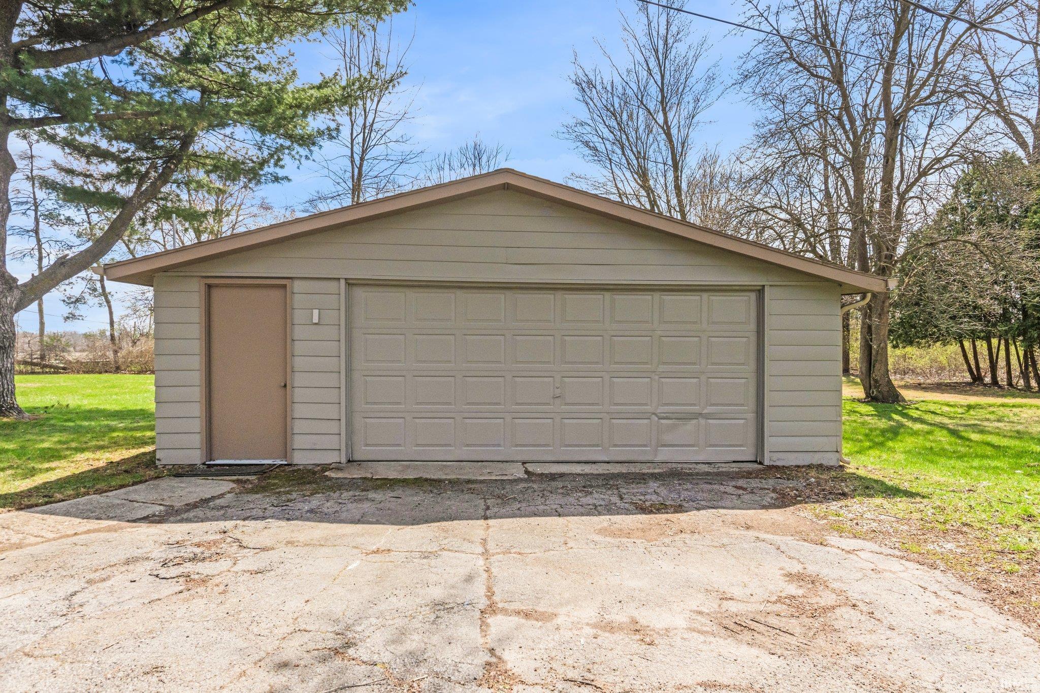 6328 Smith Road Fort Wayne, IN 46809 - Photo 20 of 27