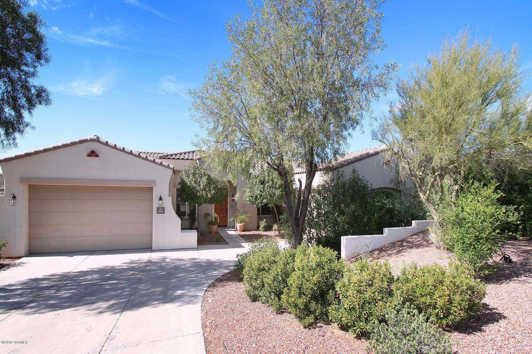 12693 North Piping Rock Road Oro Valley, AZ 85755 - Photo 3 of 42