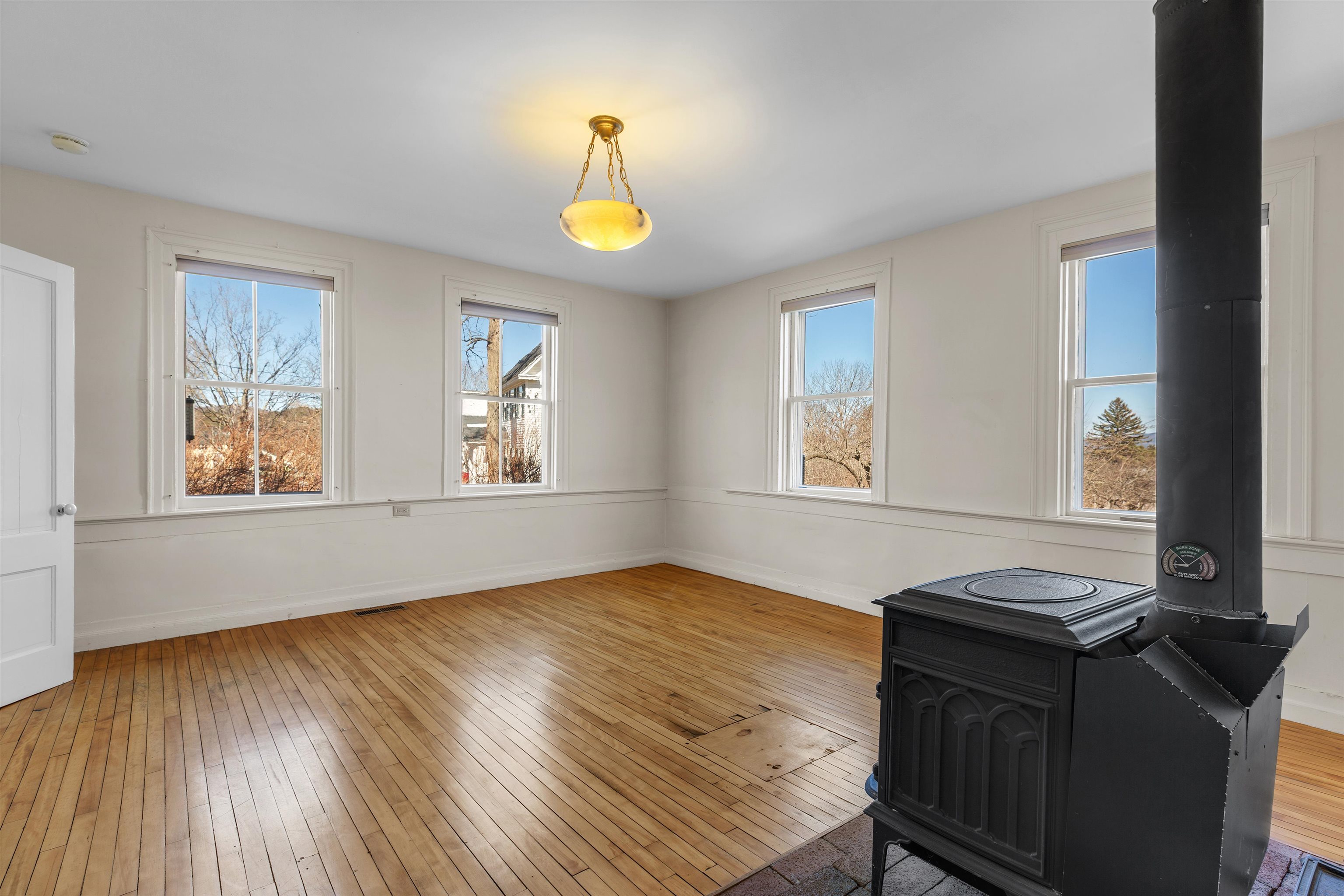 85 Academy Road Thetford, VT 05075 - Photo 12 of 48