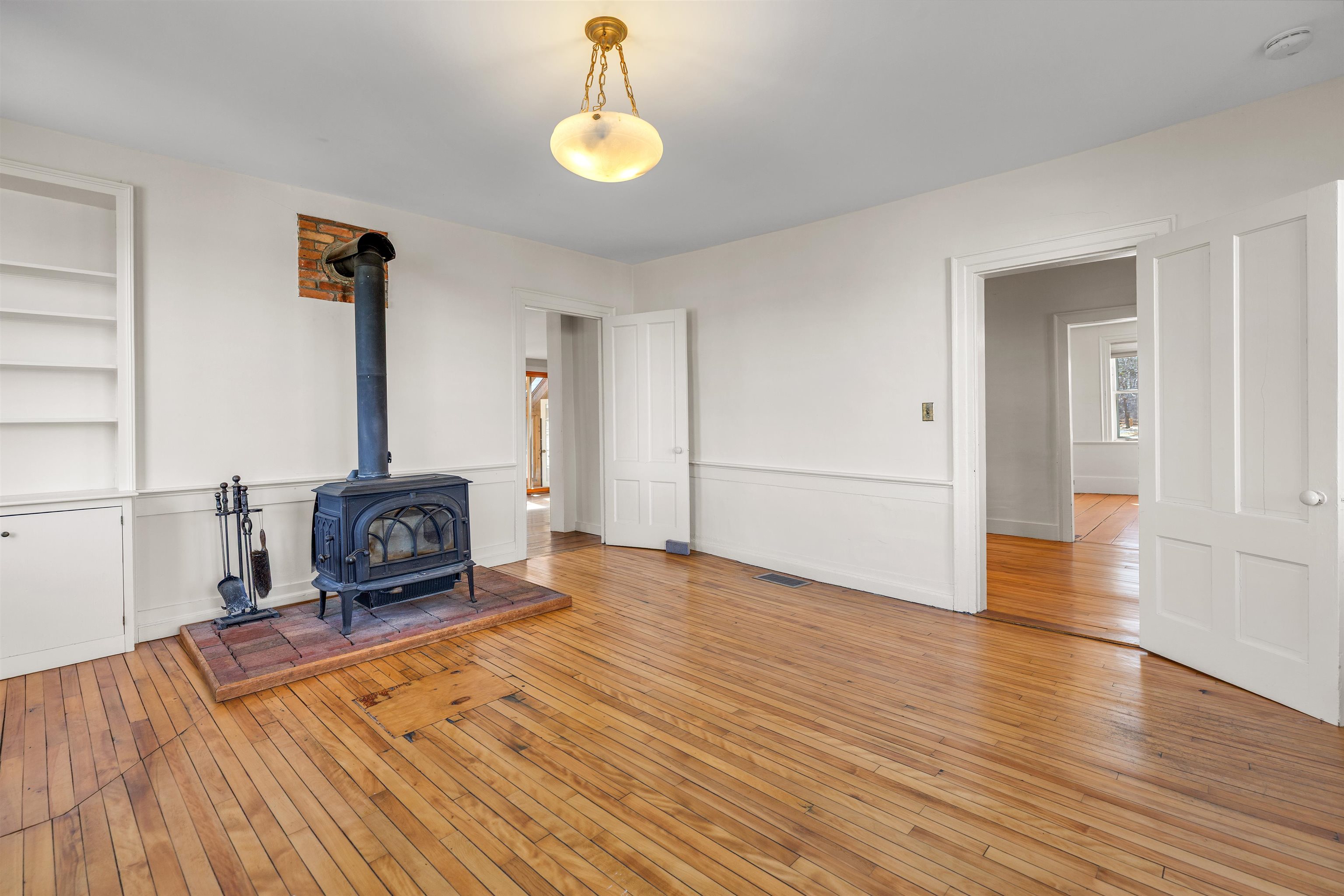 85 Academy Road Thetford, VT 05075 - Photo 13 of 48