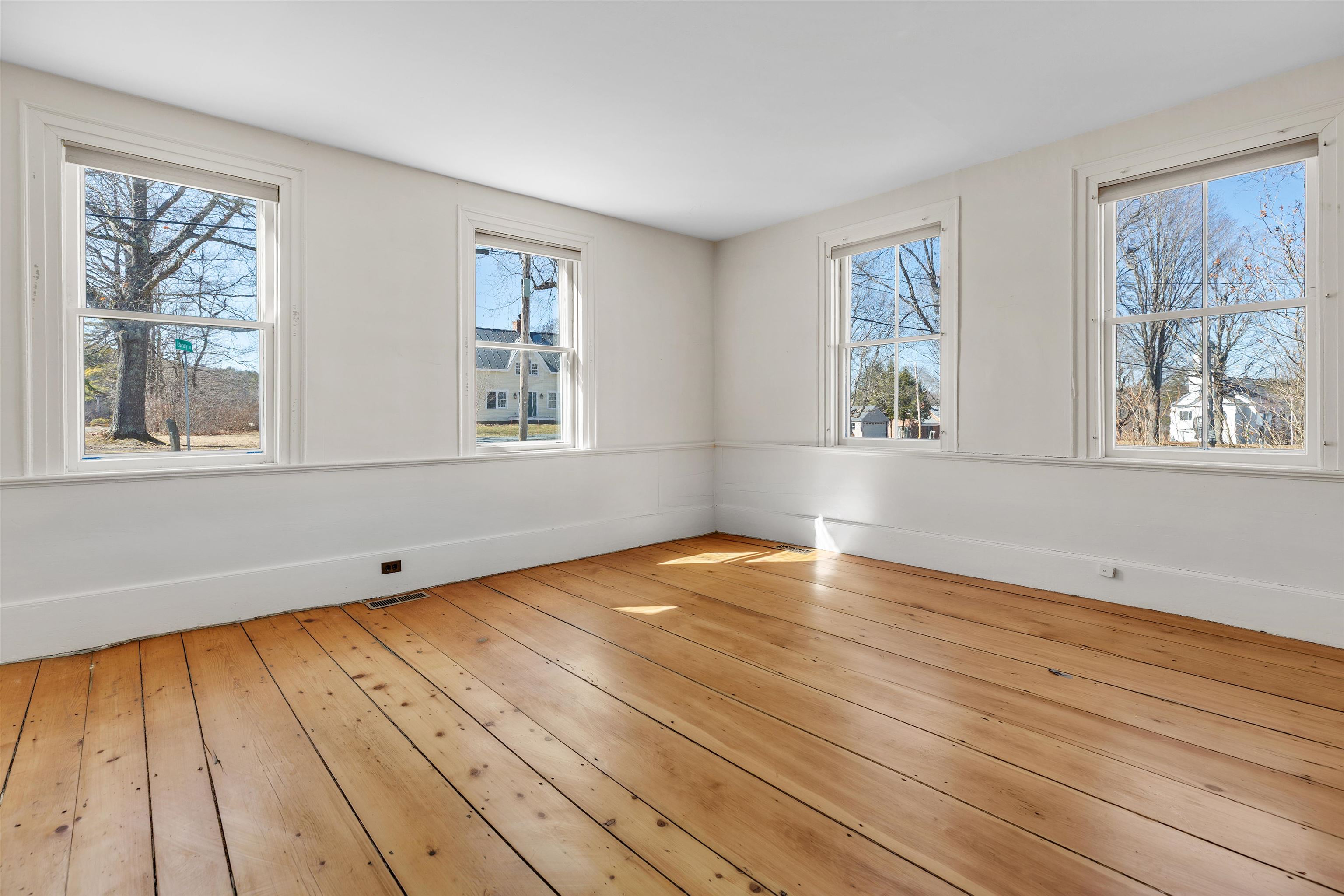85 Academy Road Thetford, VT 05075 - Photo 15 of 48