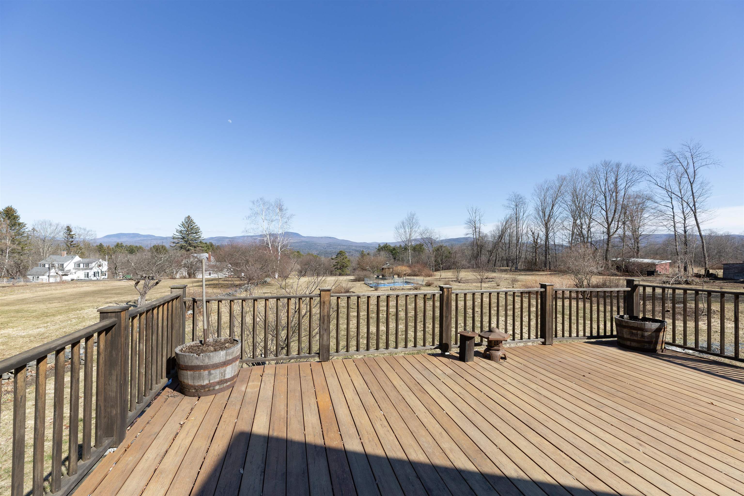 85 Academy Road Thetford, VT 05075 - Photo 5 of 48