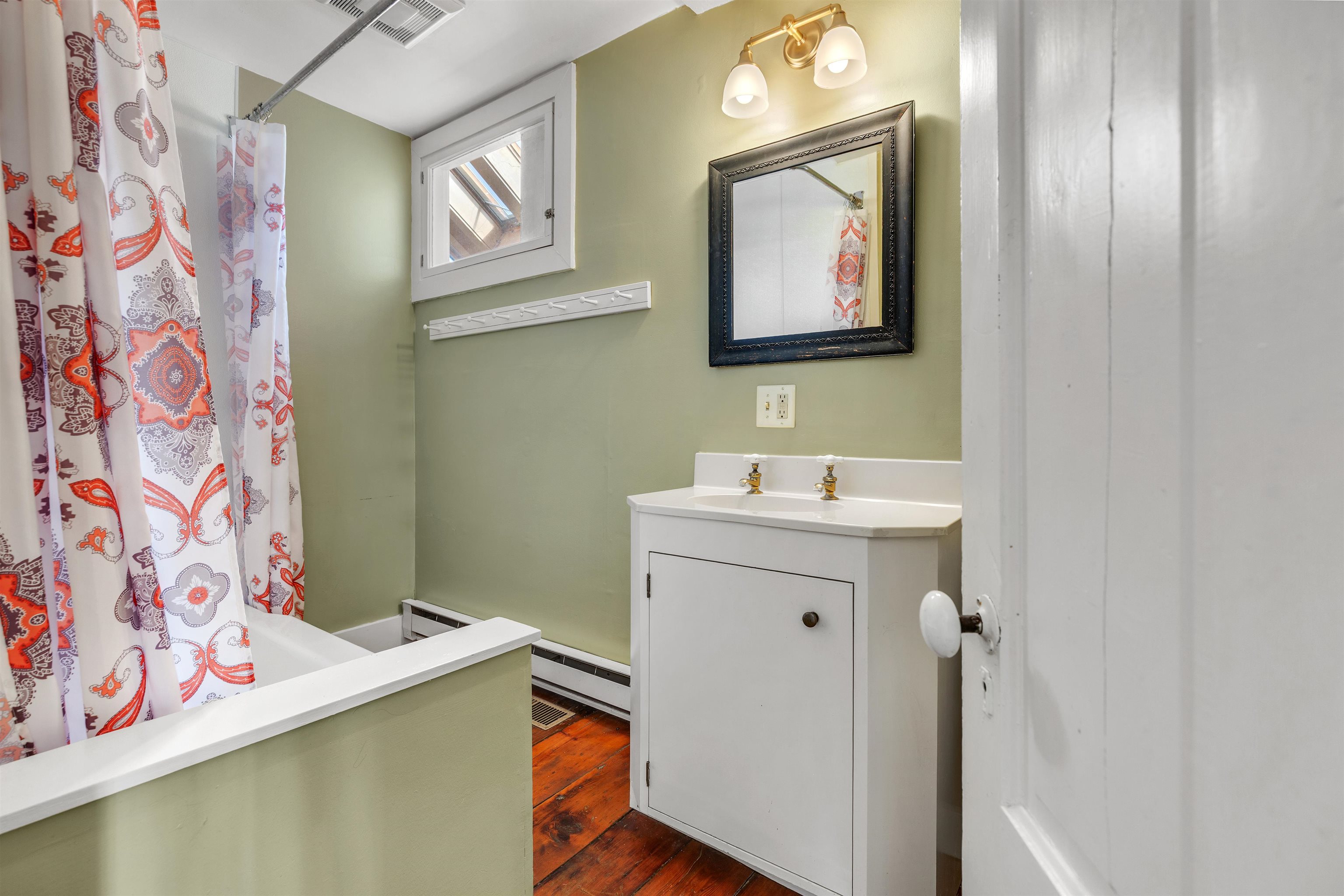 85 Academy Road Thetford, VT 05075 - Photo 10 of 48