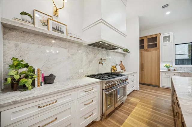 $2,349,990 | 830 Azalea Street, Houston, TX 77018