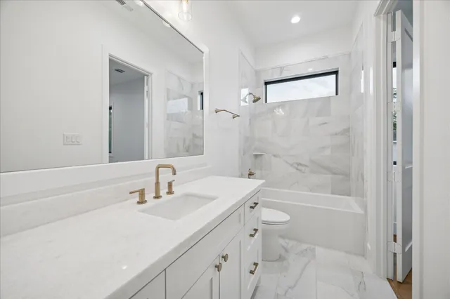 $2,349,990 | 830 Azalea Street, Houston, TX 77018