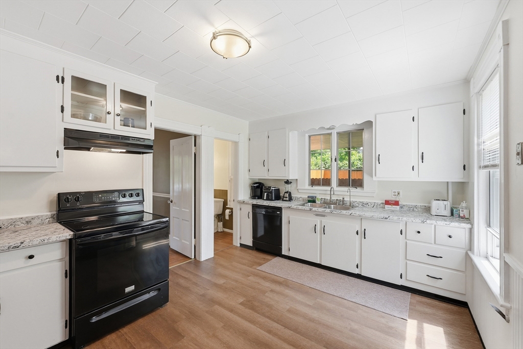 96 Washington Street Gardner, MA 01440 - Photo 11 of 42