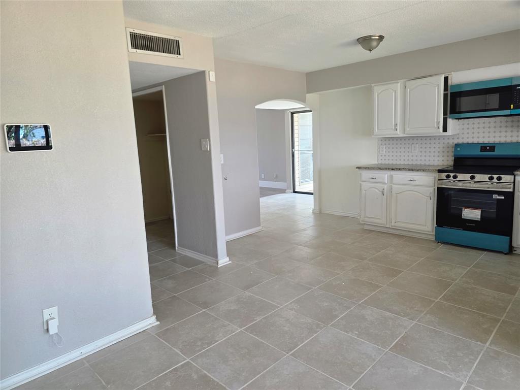 5148 Reed Drive The Colony, TX 75056 - Photo 19 of 35 Gallery Image 19